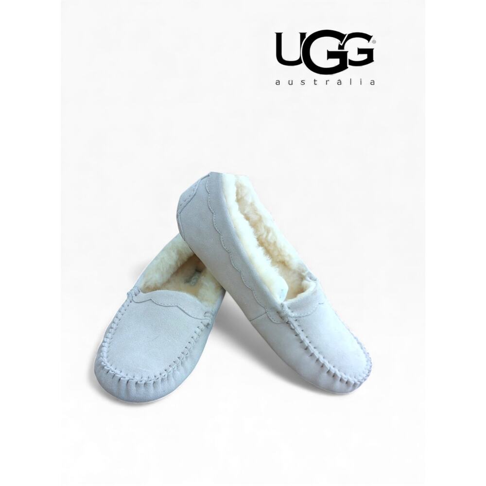 NIB Authentic UGG Dakota Ivory Suede Shearling Moccasin Slippers Size 5